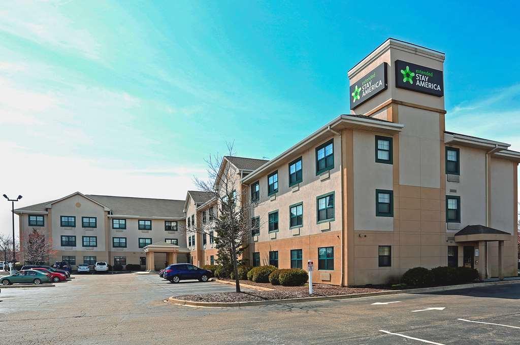 Extended Stay America Select Suites - Detroit - Розвилл Экстерьер фото